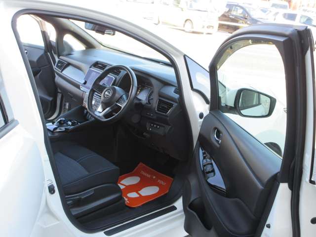 日産 リーフ Ｘ　Ｖセレクション R4年 (近畿) 99