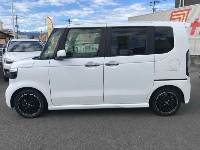 ホンダ Ｎ　ＢＯＸ カスタム ６６０ ターボ コーディネートスタイル モノトーン R5年 (東海) 99
