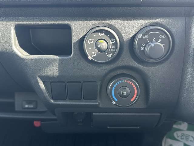 トヨタ ハイエースバン ２．０ ＤＸ ロング ＧＬパッケージ R7年 (東海) 99