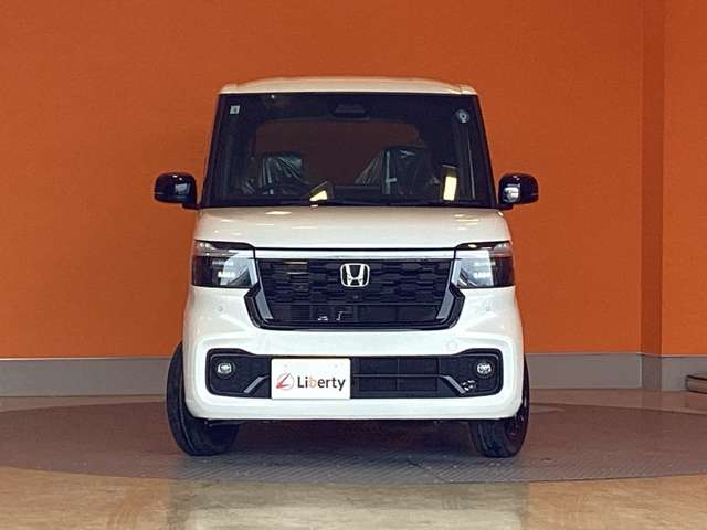 ホンダ Ｎ　ＢＯＸ カスタム ６６０ ブラック スタイル R8年 (近畿) 99