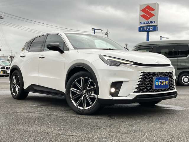 レクサス ＬＢＸ リラックス Ｅ－ＦＯＵＲ ４ＷＤ R7年 () 99