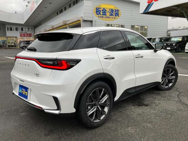 レクサス ＬＢＸ リラックス Ｅ－ＦＯＵＲ ４ＷＤ R7年 () 99
