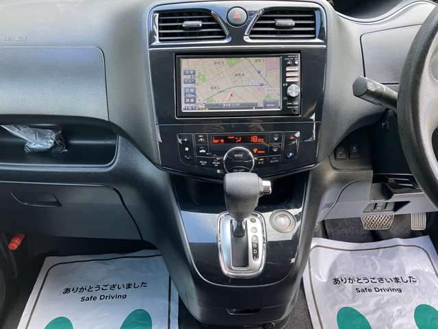 日産 セレナ ２．０ ハイウェイスター Ｖセレクション H24年 (関東) 99