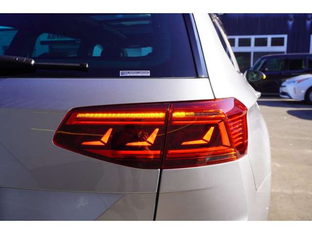 フォルクスワーゲン パサートヴァリアント ＴＤＩ Ｒライン ディーゼルターボ R3年 (東北) 99