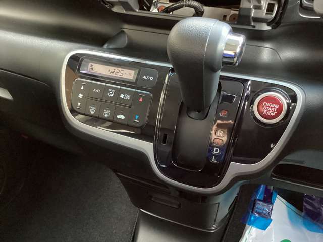 ホンダ Ｎ　ＢＯＸ ６６０ カスタムＧ Ｌパッケージ H25年 (東北) 99