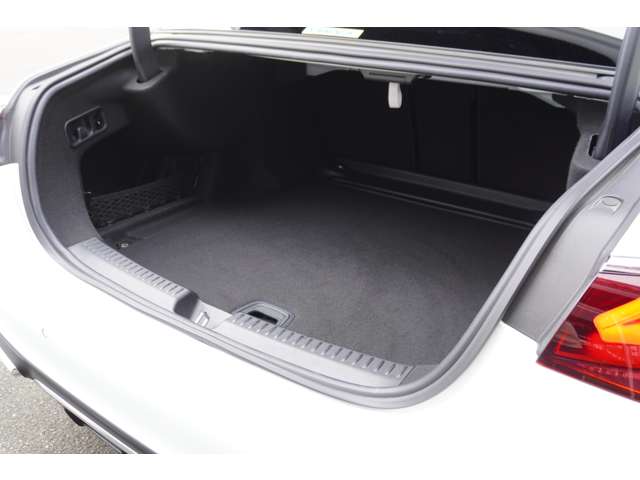 メルセデスベンツ Ｅクラス Ｅ２２０ Ｄ アバンギャルド （ＩＳＧ搭載モデル） ディーゼルターボ ＭＰ２０２４０１ R6年 (東北) 99