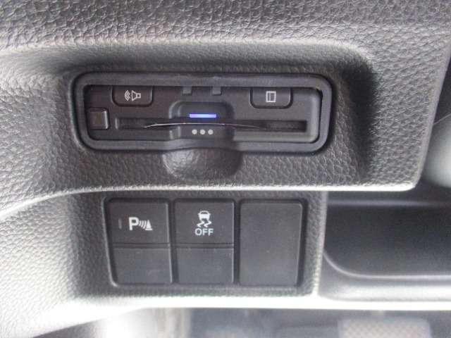 ホンダ Ｎ　ＢＯＸ カスタム ６６０ Ｌ ターボ R4年 (関東) 99