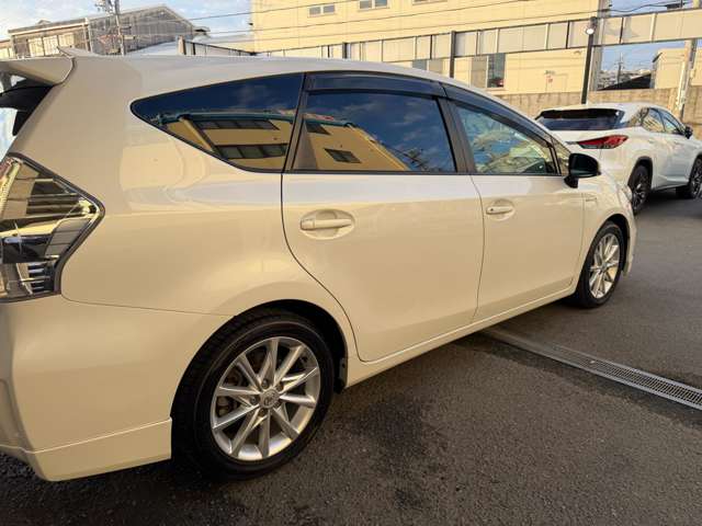 トヨタ プリウスΑ １．８ Ｇ ツーリングセレクション H26年 (近畿) 99