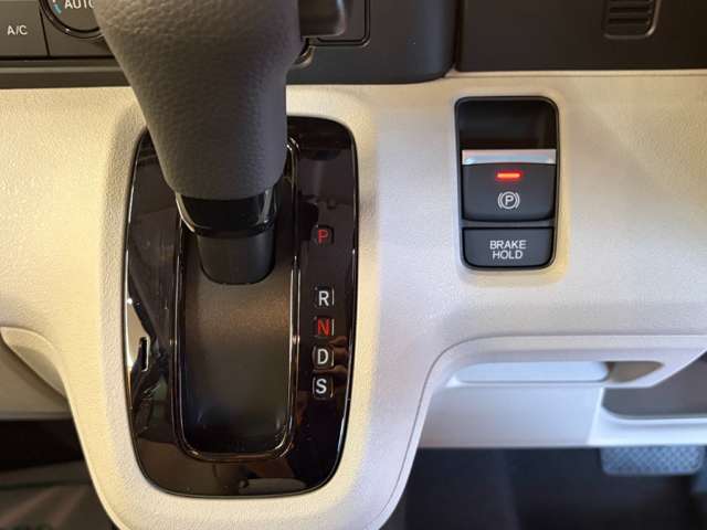 ホンダ Ｎ　ＢＯＸ ６６０ R8年 (近畿) 99
