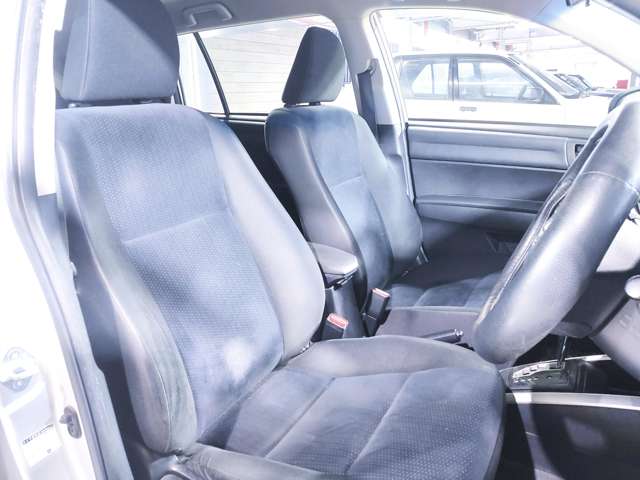 トヨタ カローラフィールダー　ハイブリッド １．５ ハイブリッド Ｇ H26年 (近畿) 99