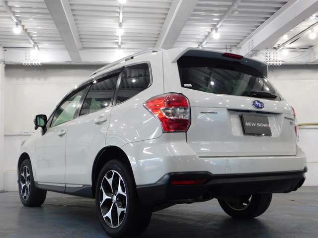 スバル フォレスター ２．０ＸＴ アイサイト ４ＷＤ H27年 () 99