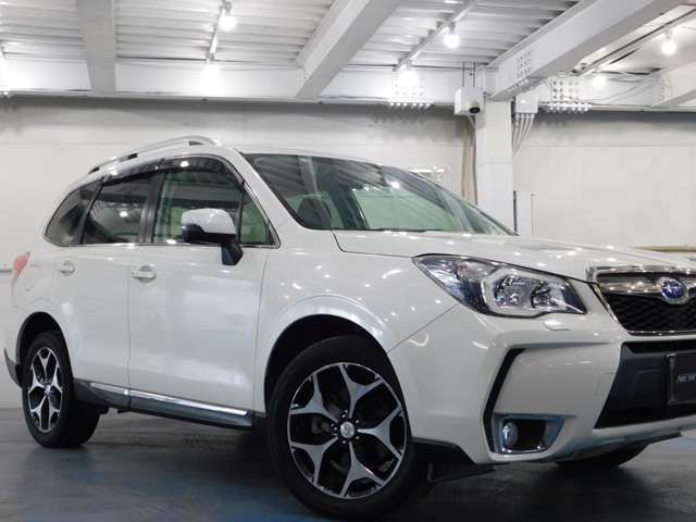 スバル フォレスター ２．０ＸＴ アイサイト ４ＷＤ H27年 () 99