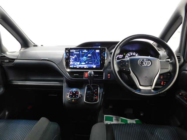 トヨタ ノア ２．０ ＳＩ H26年 () 99
