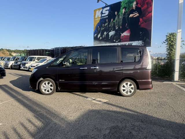 日産 セレナ ２．０ ハイウェイスター Ｓ－ＨＹＢＲＩＤ Ｖセレクション H25年 (近畿) 99