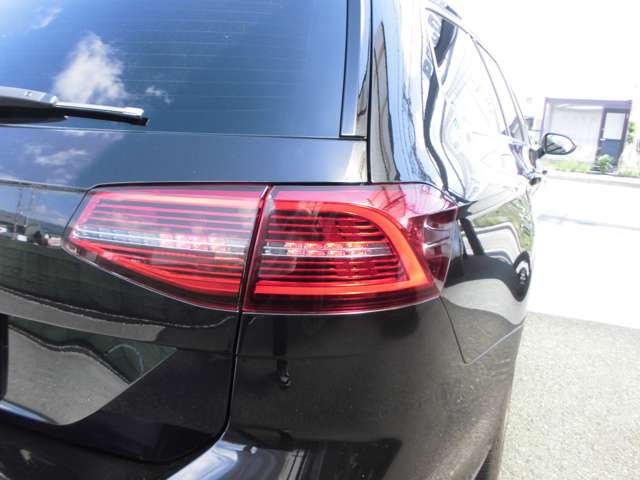 フォルクスワーゲン パサートヴァリアント ＴＳＩ　ハイライン H29年 (近畿) 99