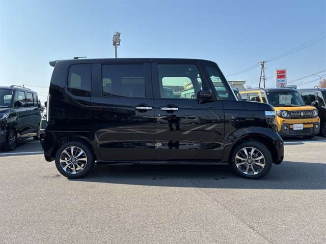 ホンダ Ｎ　ＢＯＸ カスタム ６６０ R8年 (近畿) 99