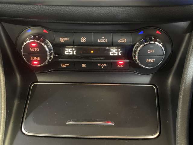 メルセデスベンツ ＧＬＡクラス ＧＬＡ１８０ H30年 () 99