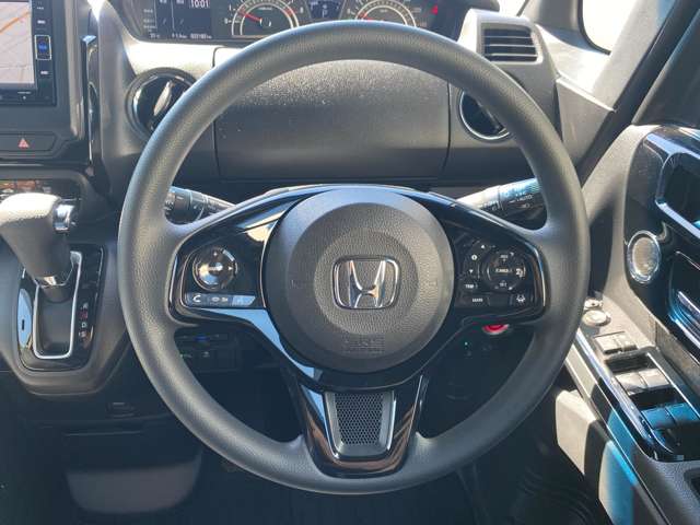 ホンダ Ｎ　ＢＯＸ カスタム ６６０ Ｌ R4年 (中国) 99