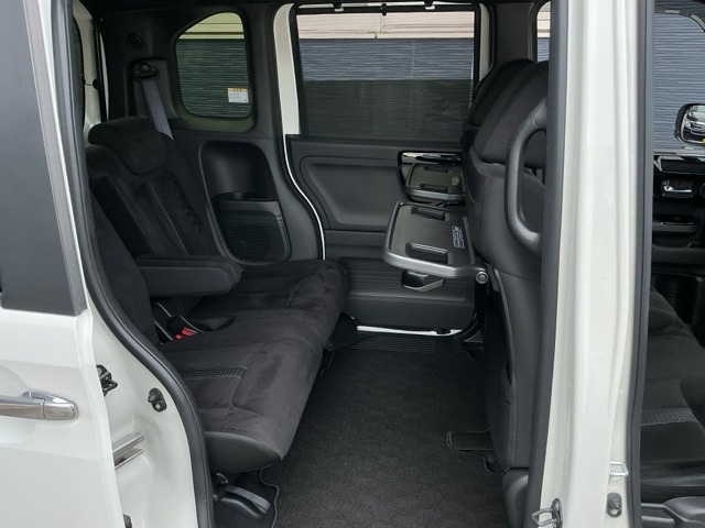 ホンダ Ｎ　ＢＯＸ カスタム ６６０ Ｌ R4年 (近畿) 99