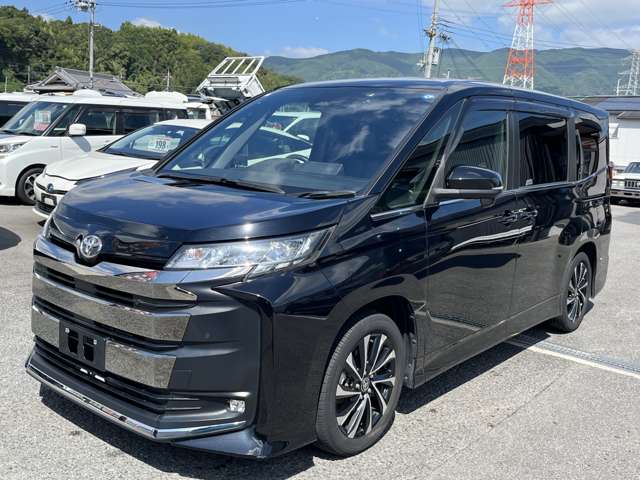 トヨタ ノア ２．０ Ｓ－Ｚ R5年 (近畿) 99