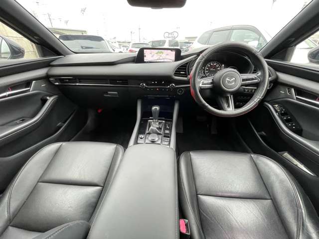 マツダ ＭＡＺＤＡ３　ファストバック ２．０ ２０Ｓ Ｌパッケージ R1年 (関東) 99