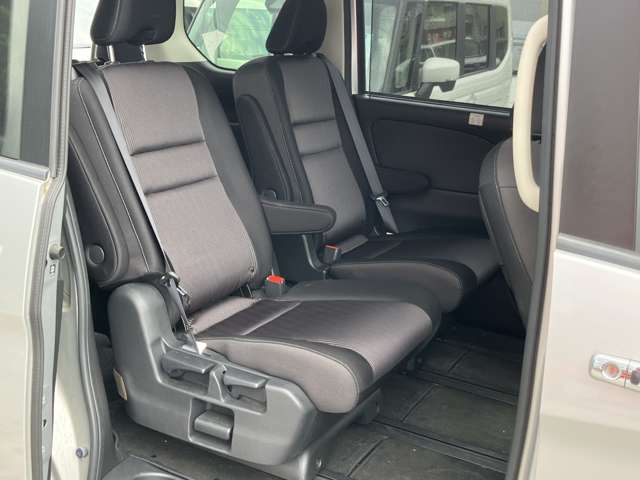 日産 セレナ １．２ Ｅ－ＰＯＷＥＲ ハイウェイスター Ｖ R1年 (関東) 99