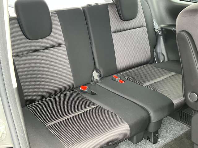 日産 セレナ １．２ Ｅ－ＰＯＷＥＲ ハイウェイスター Ｖ R1年 (関東) 99