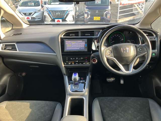 ホンダ シャトル １．５ ハイブリッド Ｘ H28年 (関東) 99