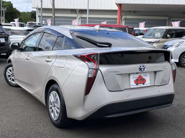トヨタ プリウス １．８ Ａ H28年 (関東) 99