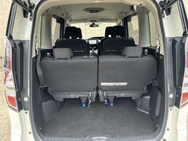 日産 セレナ １．２ Ｅ－ＰＯＷＥＲ ハイウェイスター Ｖ R1年 (関東) 99