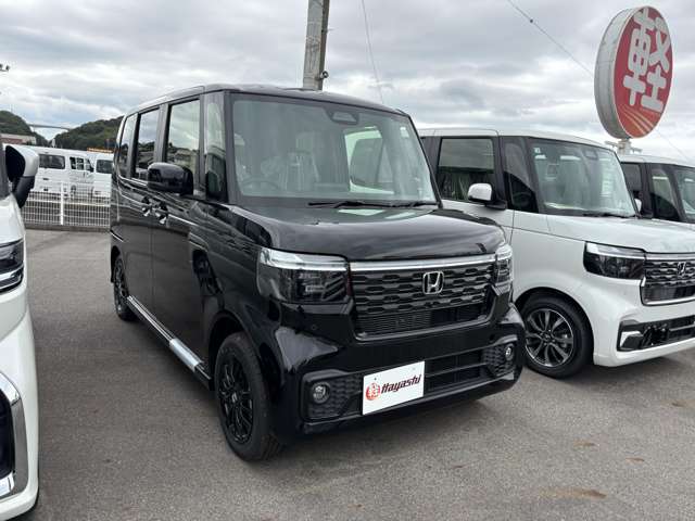 ホンダ Ｎ　ＢＯＸ カスタム ６６０ ブラック スタイル R8年 () 99