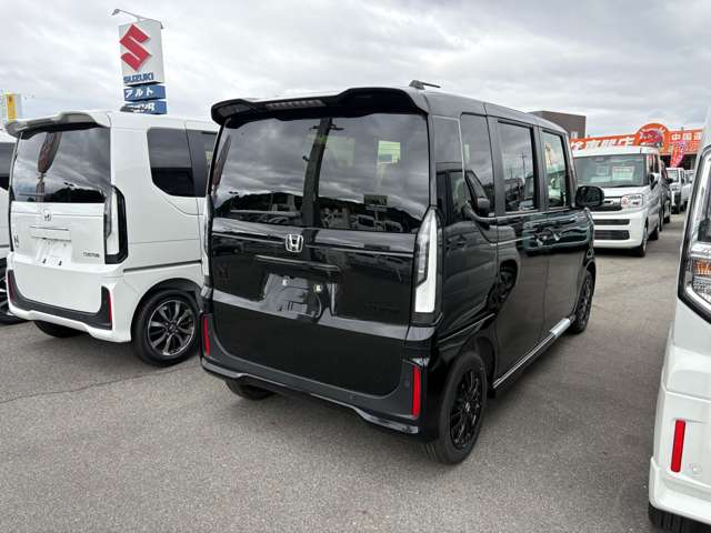 ホンダ Ｎ　ＢＯＸ カスタム ６６０ ブラック スタイル R8年 () 99
