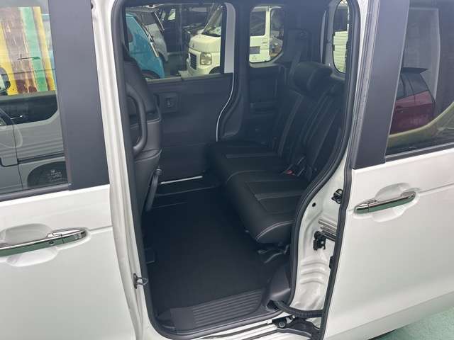 ホンダ Ｎ　ＢＯＸ カスタム ６６０ ターボ コーディネートスタイル モノトーン R8年 (東海) 99