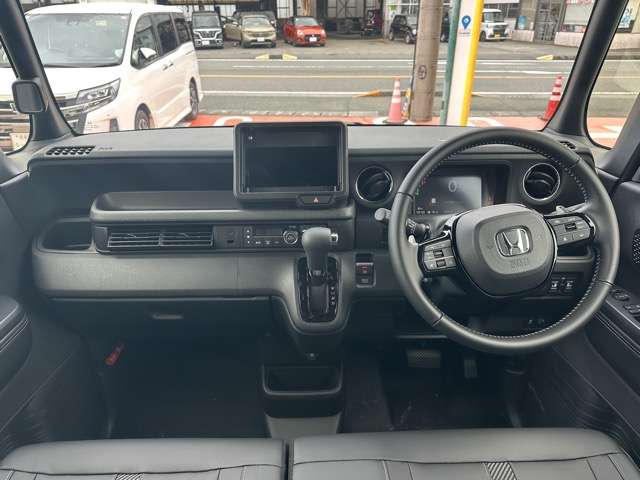 ホンダ Ｎ　ＢＯＸ カスタム ６６０ ターボ コーディネートスタイル モノトーン R8年 (東海) 99