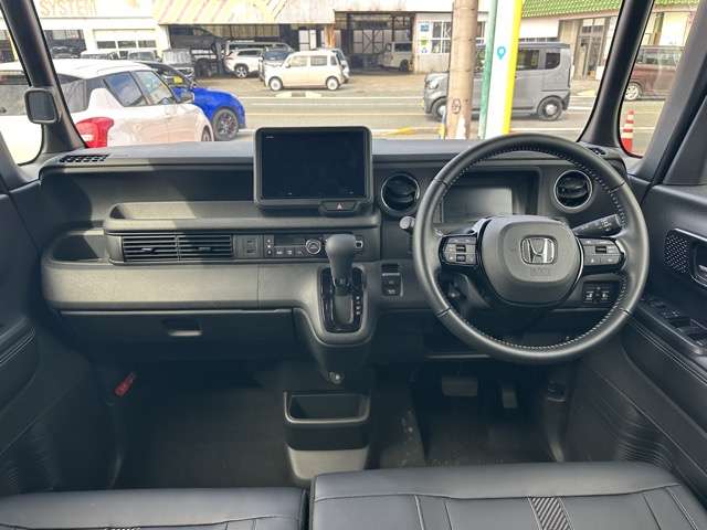 ホンダ Ｎ　ＢＯＸ カスタム ６６０ コーディネートスタイル モノトーン R7年 (東海) 99