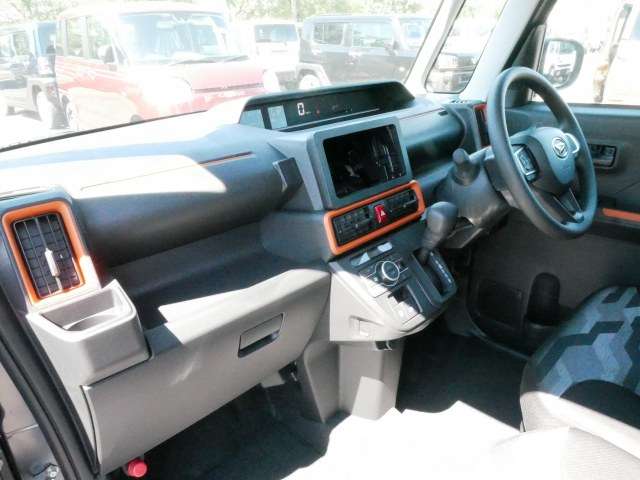 ダイハツ タント ６６０ ファンクロス ４ＷＤ R7年 () 99
