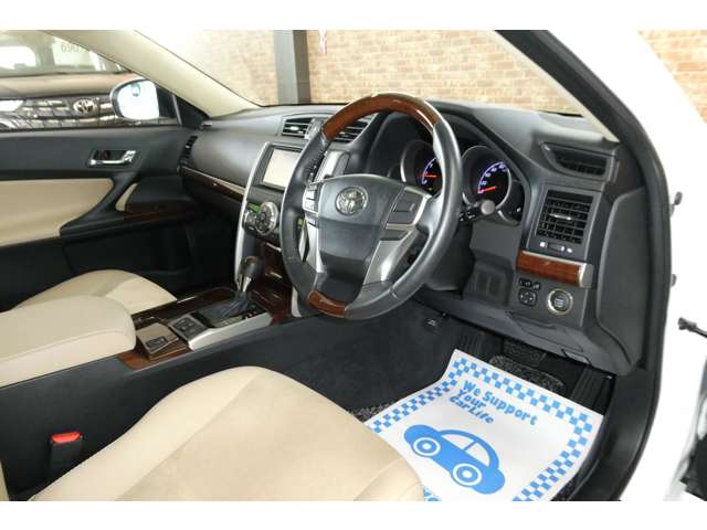 トヨタ マークＸ ２．５ プレミアム ＦＯＵＲ ４ＷＤ H27年 () 99