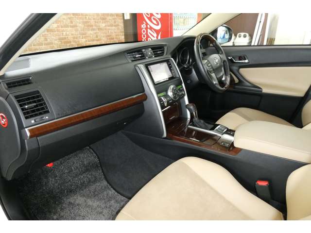 トヨタ マークＸ ２．５ プレミアム ＦＯＵＲ ４ＷＤ H27年 () 99