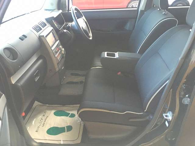 ダイハツ ムーヴ　コンテ ６６０ カスタム ＲＳ H29年 () 99