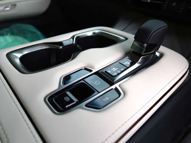 レクサス ＬＭ５００ｈ ５００Ｈ バージョンＬ ４ＷＤ R8年 () 99