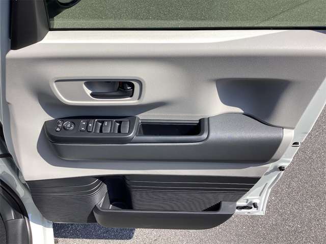 ホンダ Ｎ　ＢＯＸ ６６０ R8年 (近畿) 99