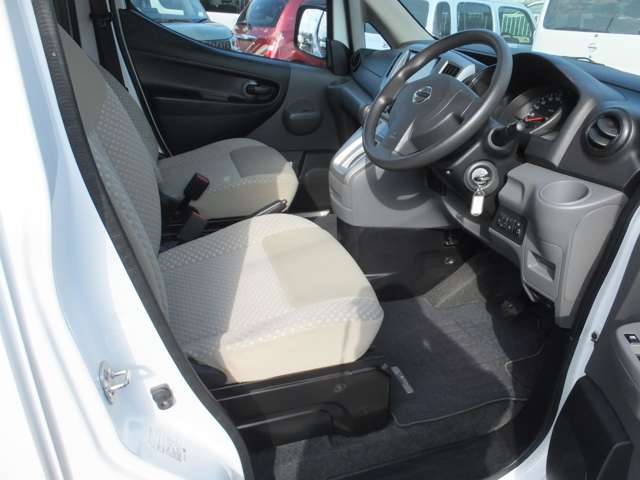 日産 ＮＶ２００バネットバン １．６ チェアキャブ 車イス２名仕様 R1年 (近畿) 99