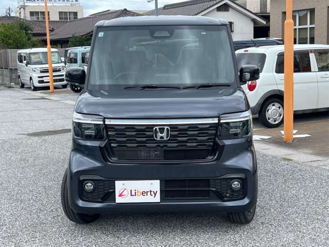 ホンダ Ｎ　ＢＯＸ カスタム ６６０ ターボ ブラック スタイル R8年 () 99