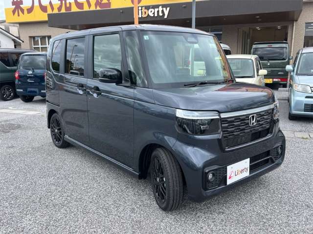 ホンダ Ｎ　ＢＯＸ カスタム ６６０ ターボ ブラック スタイル R8年 () 99