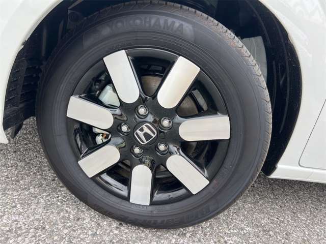 ホンダ フリード　ハイブリッド １．５ Ｅ：ＨＥＶ エアー ＥＸ R8年 () 99