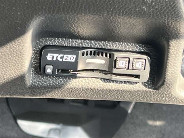 ホンダ ヴェゼル １．５ Ｅ：ＨＥＶ ＲＳ R8年 (近畿) 99