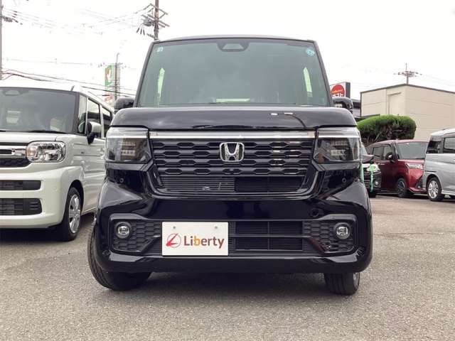 ホンダ Ｎ　ＢＯＸ カスタム ６６０ ブラック スタイル R8年 (近畿) 99