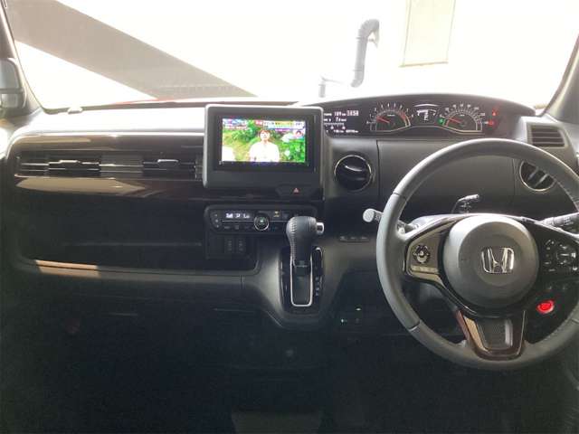 ホンダ Ｎ　ＢＯＸ カスタム ６６０ Ｌ ターボ コーディネートスタイル R3年 (近畿) 99