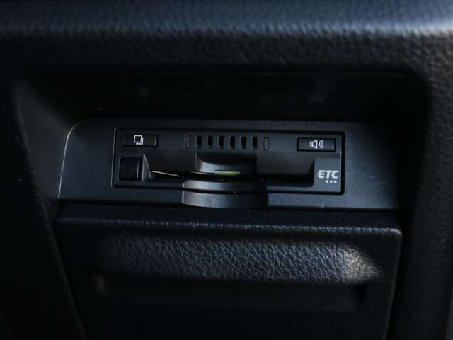 トヨタ エスクァイア　ハイブリッド １．８ ハイブリッド ＸＩ H30年 () 99