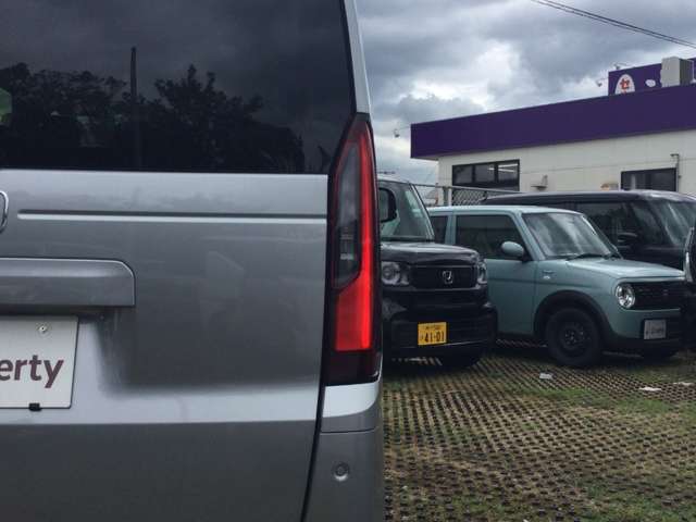 ホンダ Ｎ　ＢＯＸ ６６０ ４ＷＤ R8年 () 99